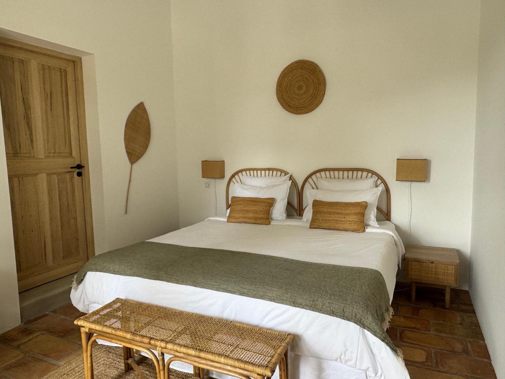 La Cle Des Champs, Boutique Hotel & Spa - Le Mas De Garrigon Roussillon (Vaucluse) Exterior foto